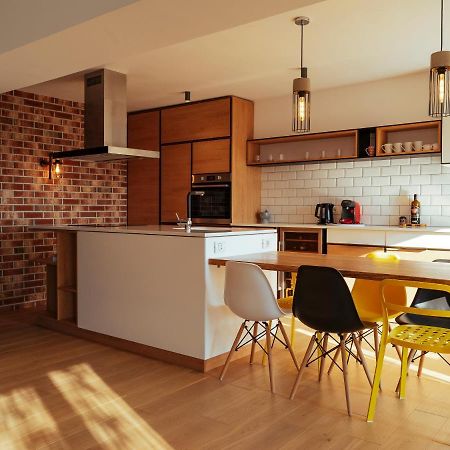 Central Modern Design Apartment บูคาเรสต์ ภายนอก รูปภาพ
