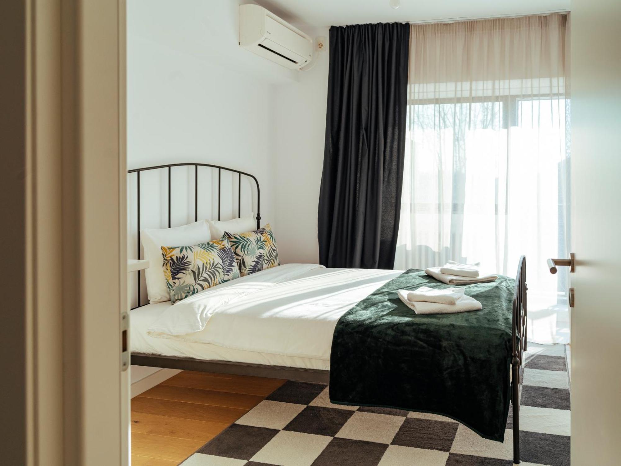 Central Modern Design Apartment บูคาเรสต์ ภายนอก รูปภาพ