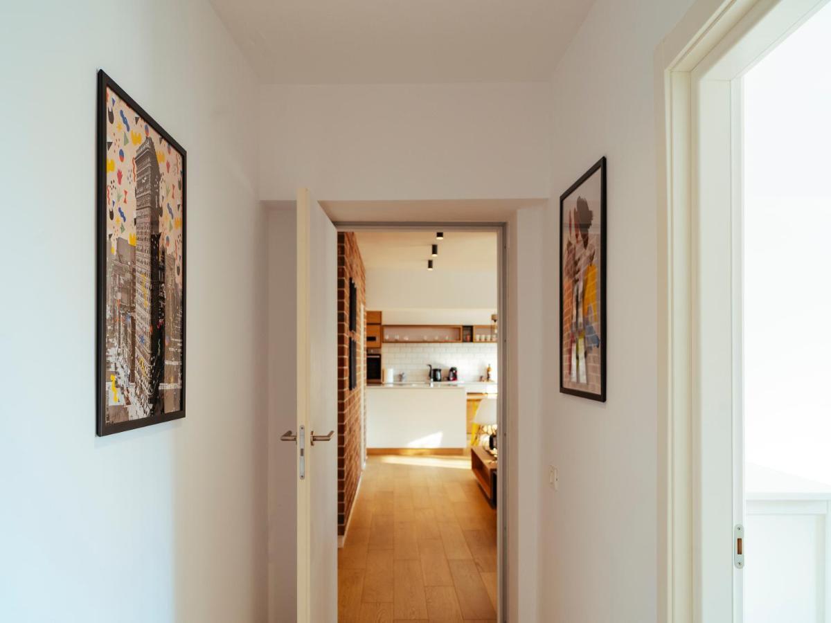 Central Modern Design Apartment บูคาเรสต์ ภายนอก รูปภาพ